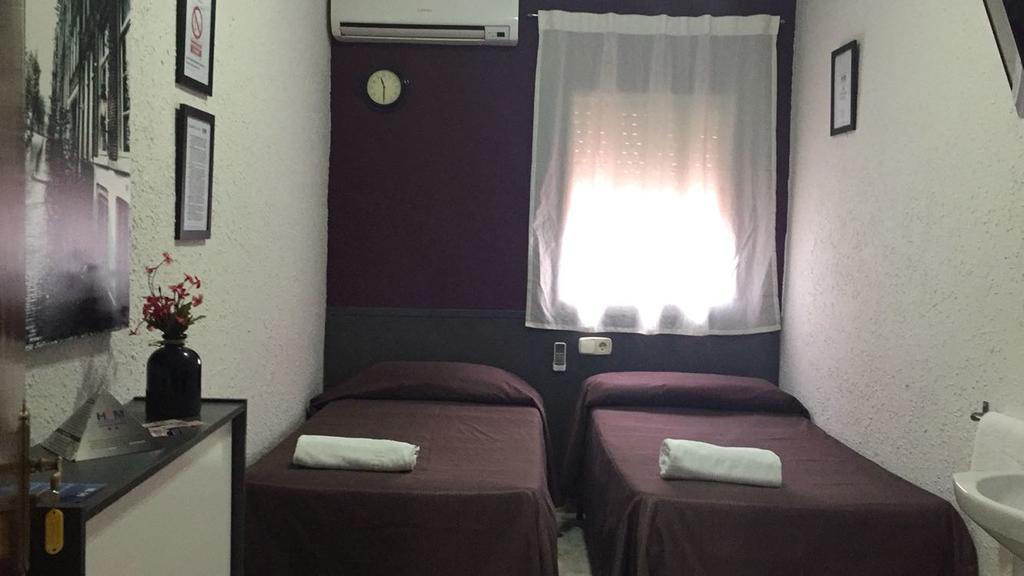 Hostal Restaurante Avenida De Madrid 테라사 외부 사진