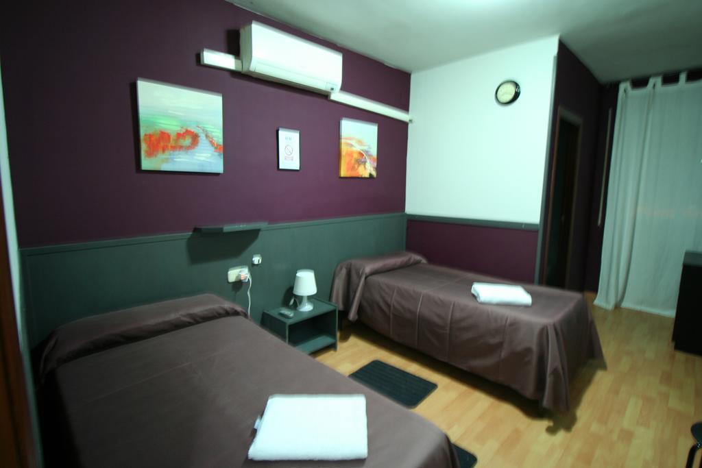 Hostal Restaurante Avenida De Madrid 테라사 외부 사진