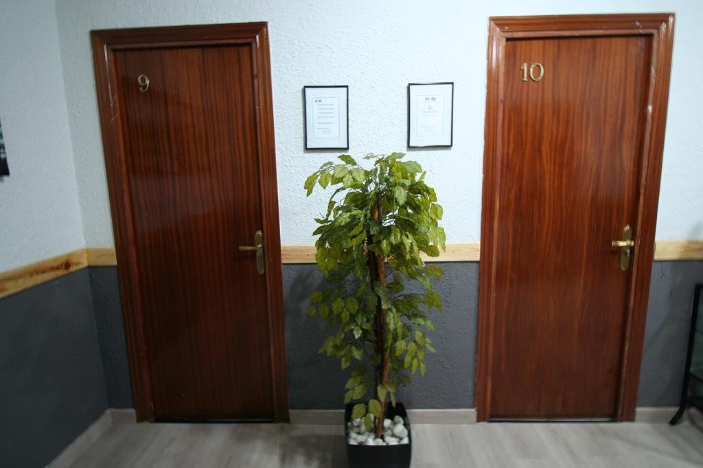 Hostal Restaurante Avenida De Madrid 테라사 외부 사진
