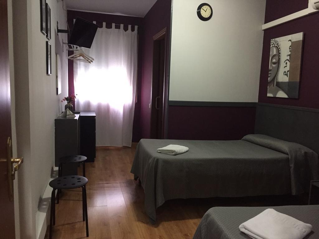 Hostal Restaurante Avenida De Madrid 테라사 외부 사진