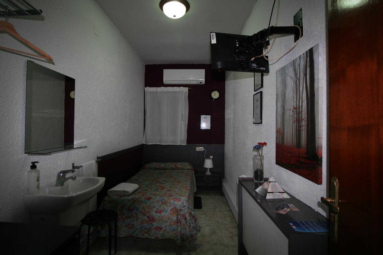 Hostal Restaurante Avenida De Madrid 테라사 외부 사진