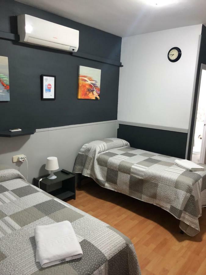 Hostal Restaurante Avenida De Madrid 테라사 외부 사진
